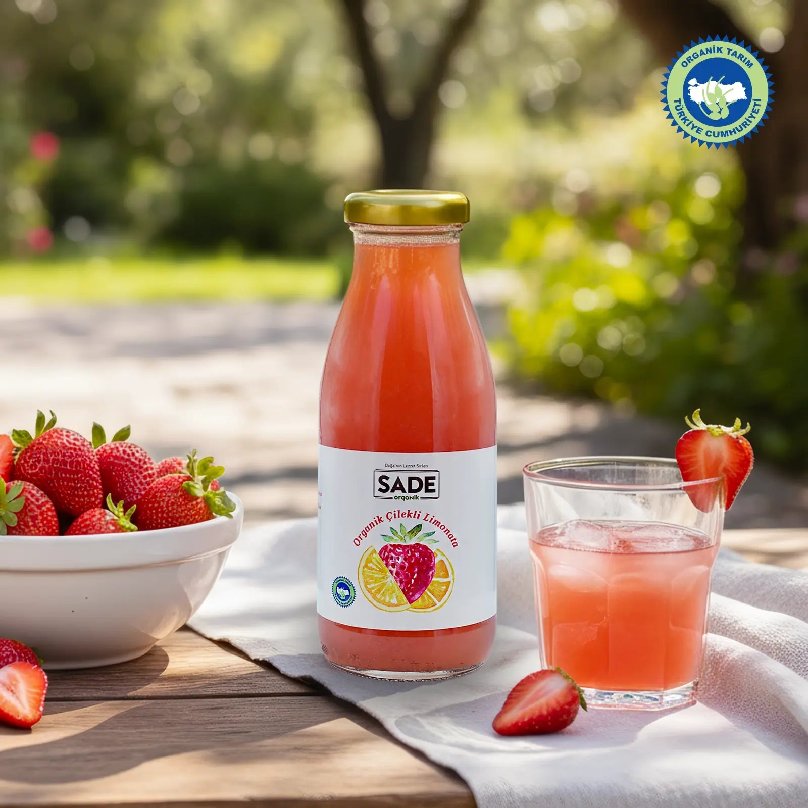 Sade Organik Çilekli Limonata - 250 ml